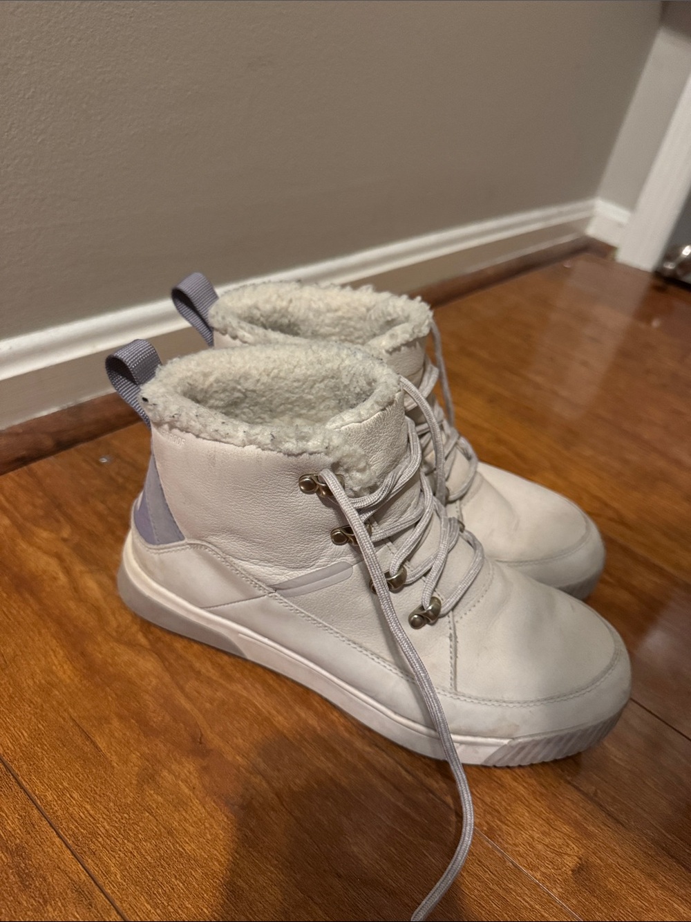 Women’s North Face Faux-Fur Lined Winter Boots - Cream